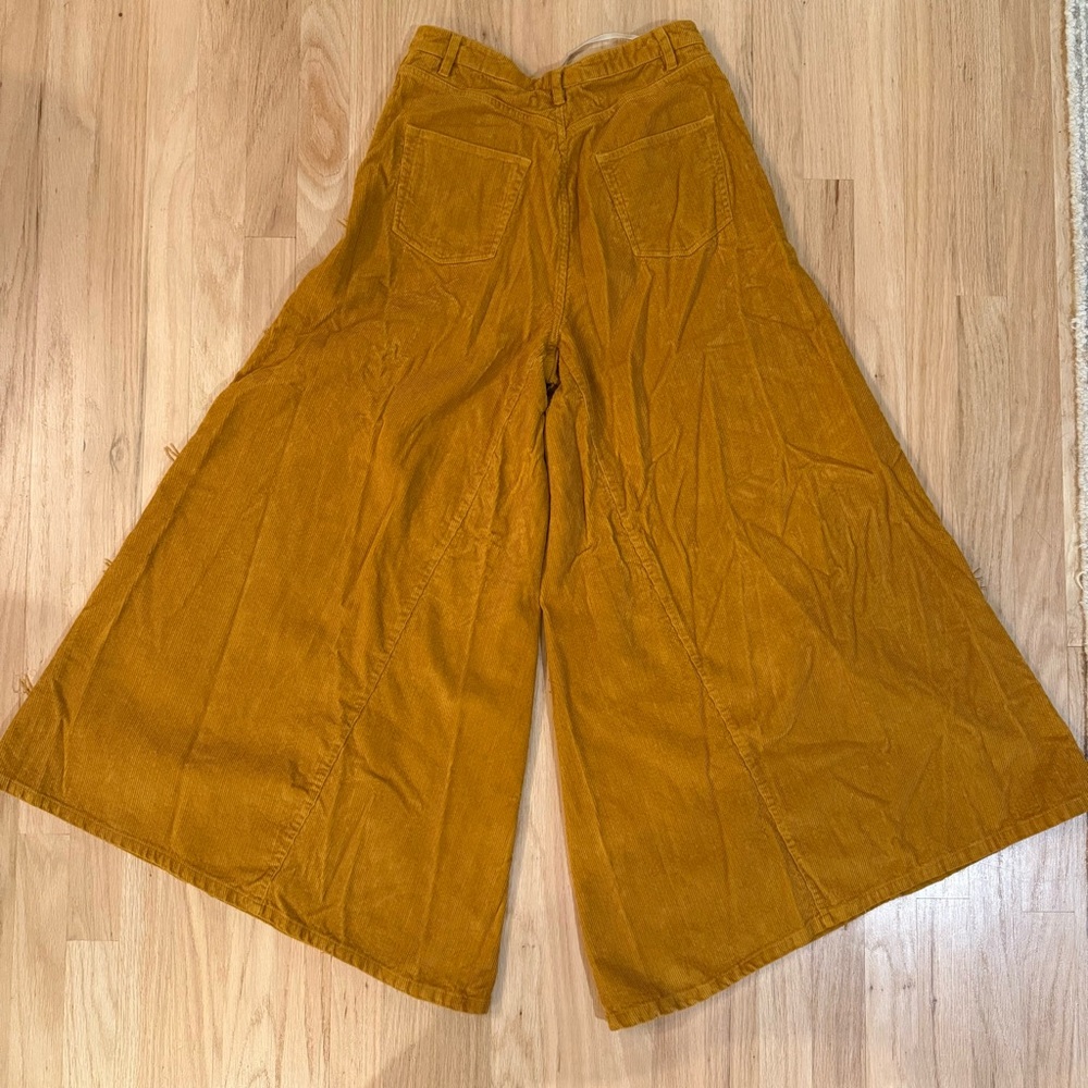 FARM Rio • Wide Leg Corduroy Beaded Pants - Picture 12 of 16
